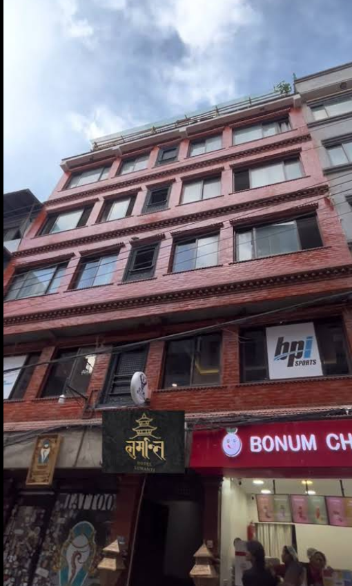 Hotel Lumanti Exterior